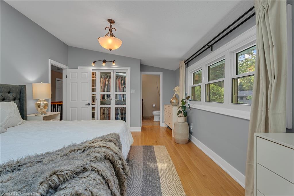 316 Fennell Avenue W, Hamilton, ON - Indoor Photo Showing Bedroom