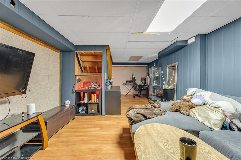 316 Fennell Avenue W, Hamilton, ON - Indoor