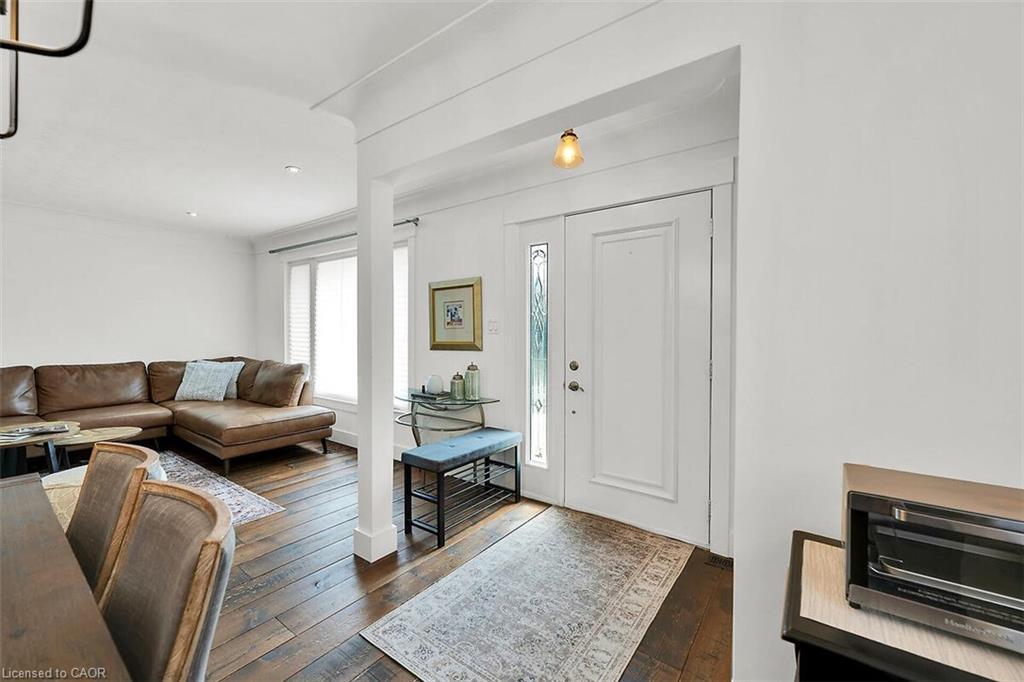 28 Marion Crescent, Dundas, ON - Indoor Photo Showing Other Room