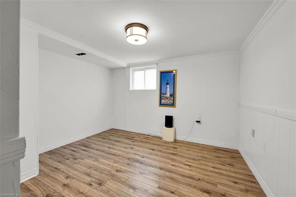 28 Marion Crescent, Dundas, ON - Indoor Photo Showing Other Room