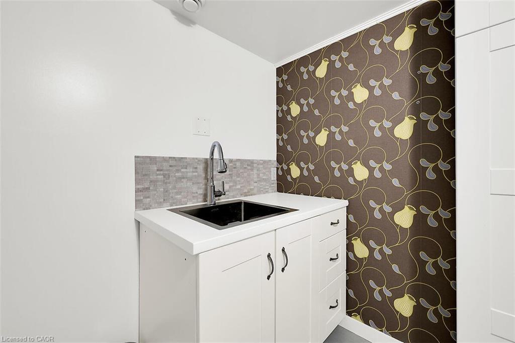 28 Marion Crescent, Dundas, ON - Indoor