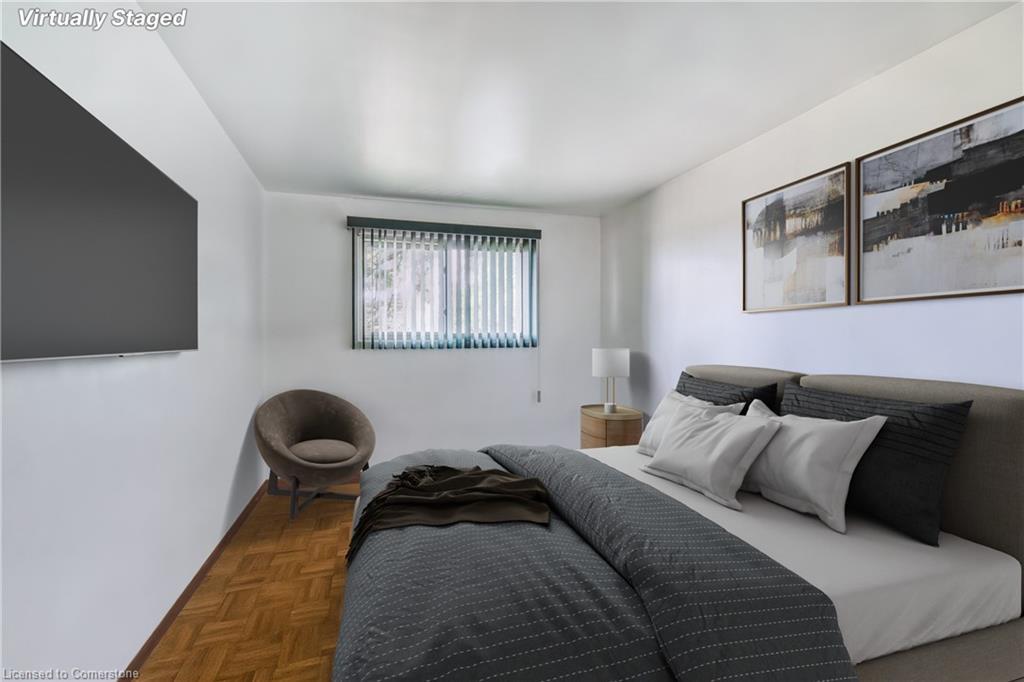 348 Barrick Road, Port Colborne, ON - Indoor Photo Showing Bedroom