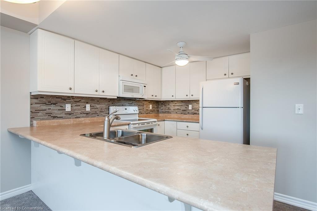 306-505 Margaret Street, Cambridge, ON - Indoor Photo Showing Kitchen With Double Sink