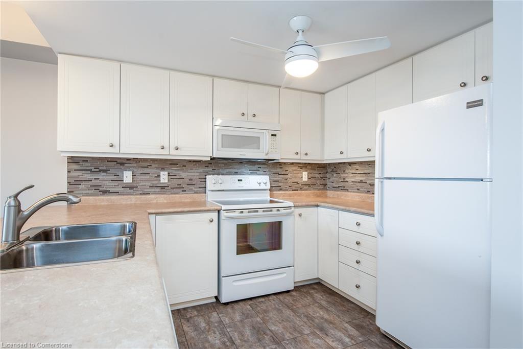 306-505 Margaret Street, Cambridge, ON - Indoor Photo Showing Kitchen With Double Sink