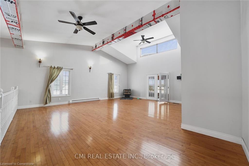 1632 Conc 2-3 Road, Cochrane, ON - Indoor Photo Showing Other Room