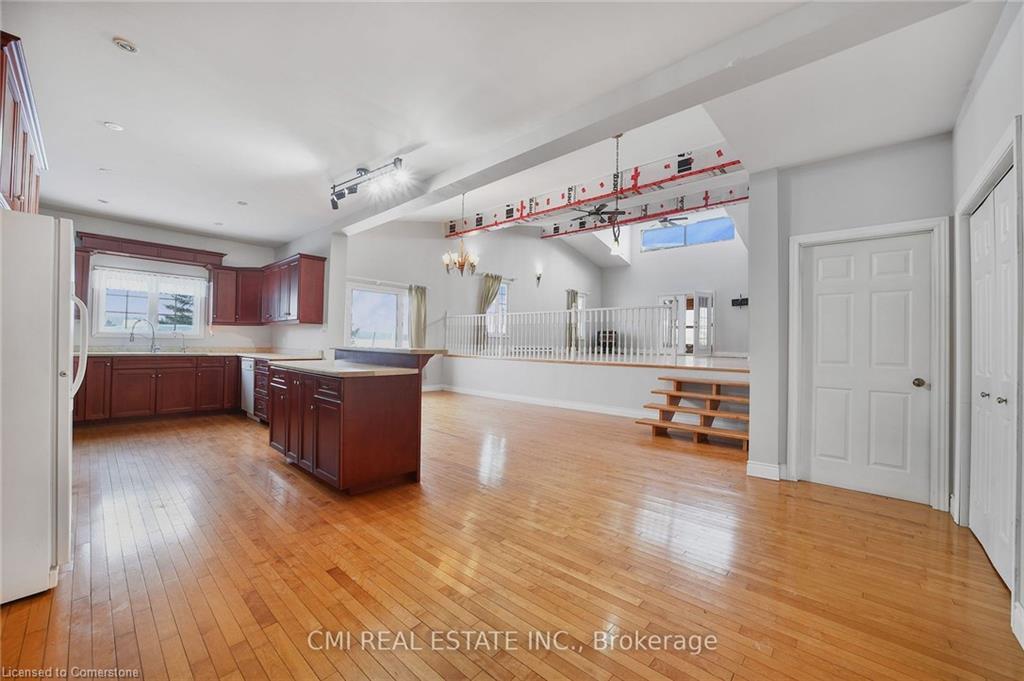 1632 Conc 2-3 Road, Cochrane, ON - Indoor Photo Showing Other Room