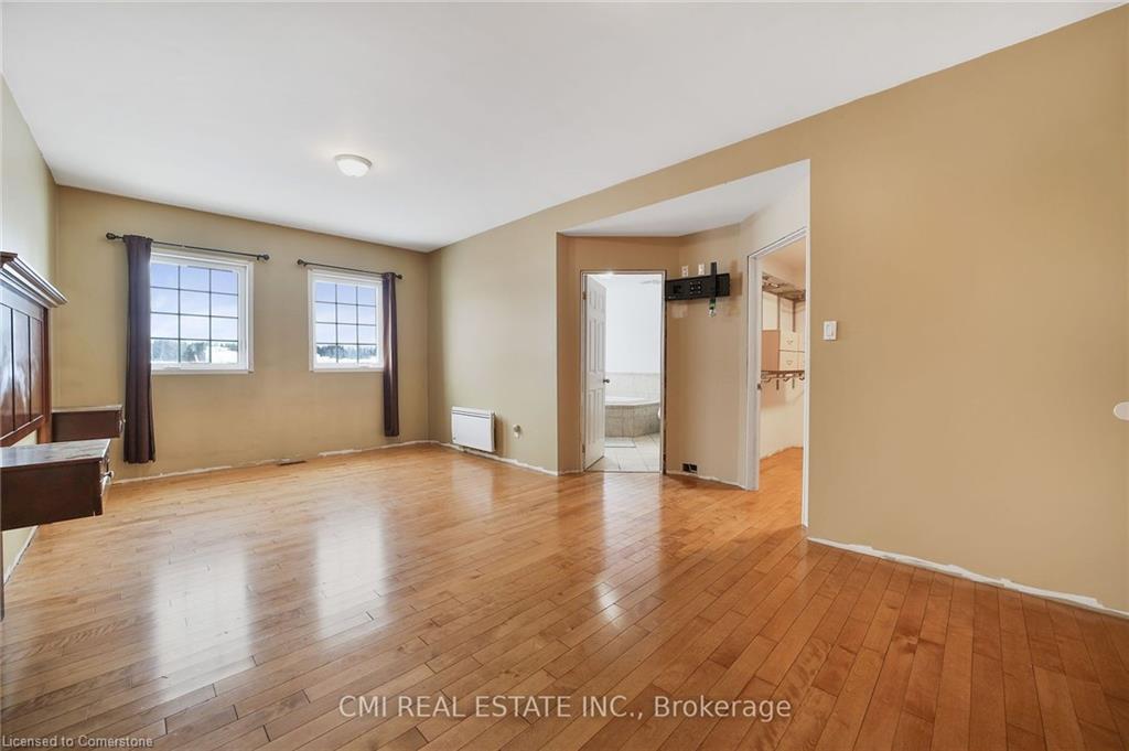 1632 Conc 2-3 Road, Cochrane, ON - Indoor Photo Showing Other Room