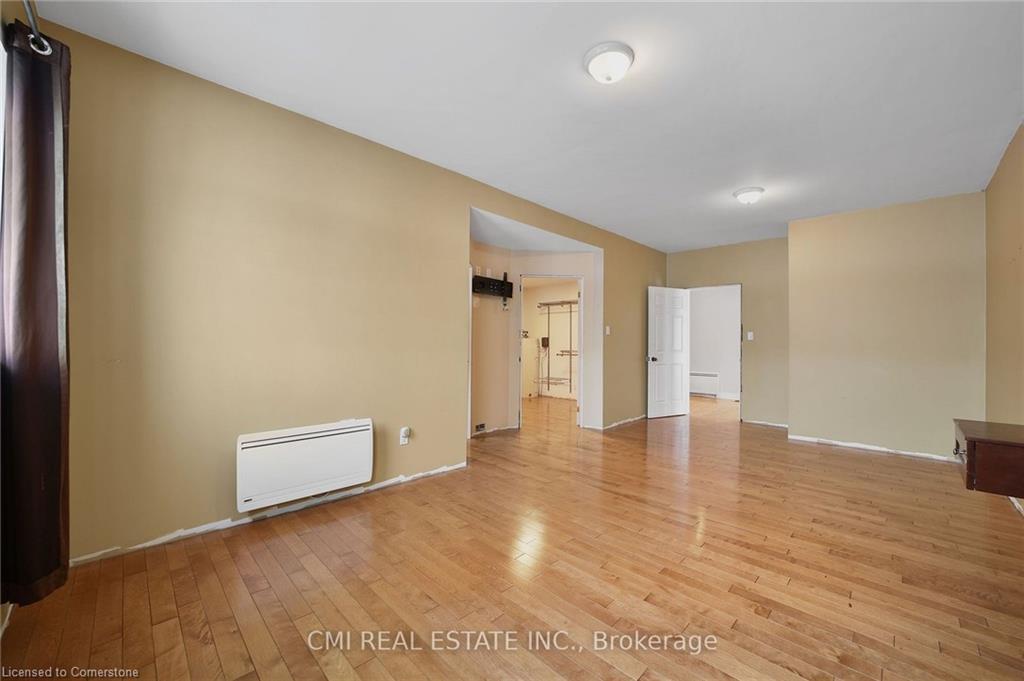 1632 Conc 2-3 Road, Cochrane, ON - Indoor Photo Showing Other Room