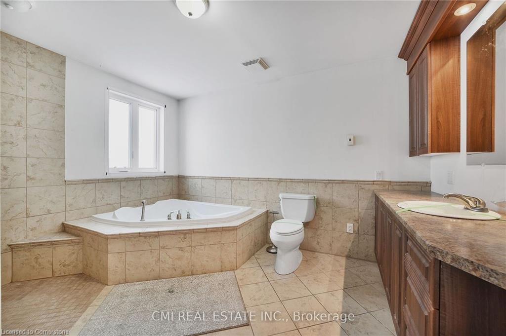 1632 Conc 2-3 Road, Cochrane, ON - Indoor Photo Showing Bathroom
