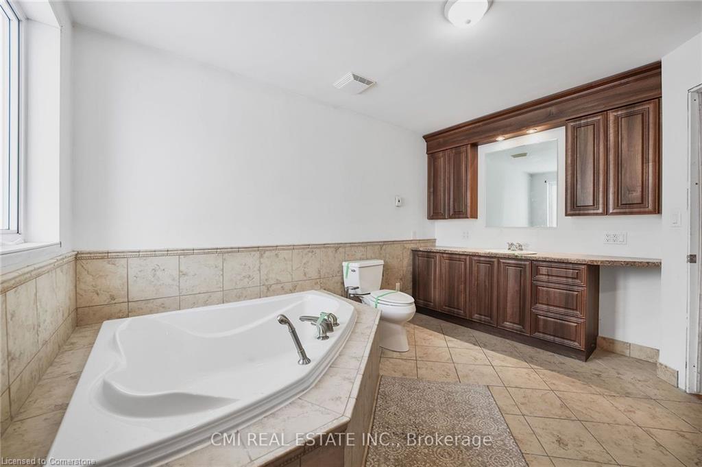 1632 Conc 2-3 Road, Cochrane, ON - Indoor Photo Showing Bathroom