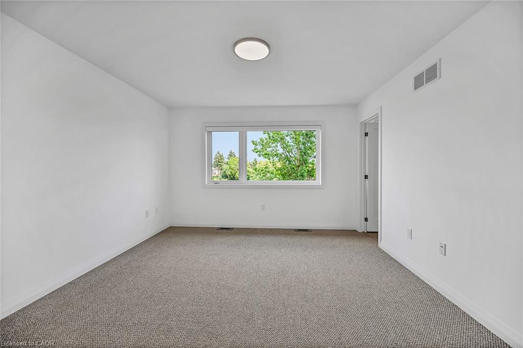 385 Limeridge Road E, Hamilton, ON - Indoor Photo Showing Other Room