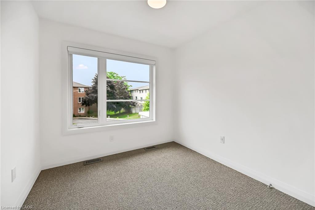 385 Limeridge Road E, Hamilton, ON - Indoor Photo Showing Other Room