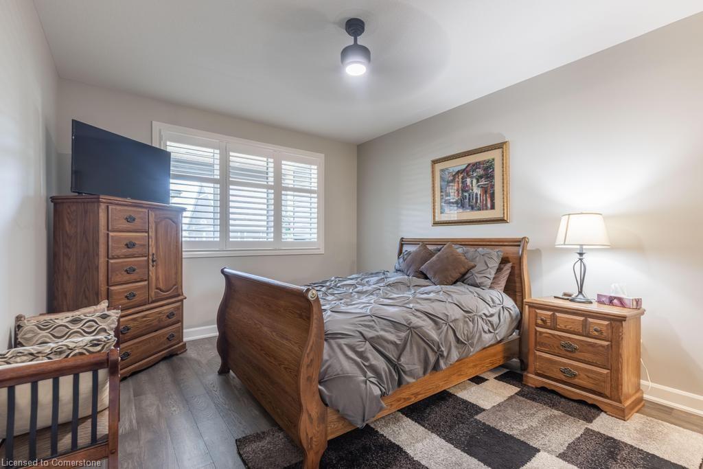 14 Campbell Street, Thorold, ON - Indoor Photo Showing Bedroom