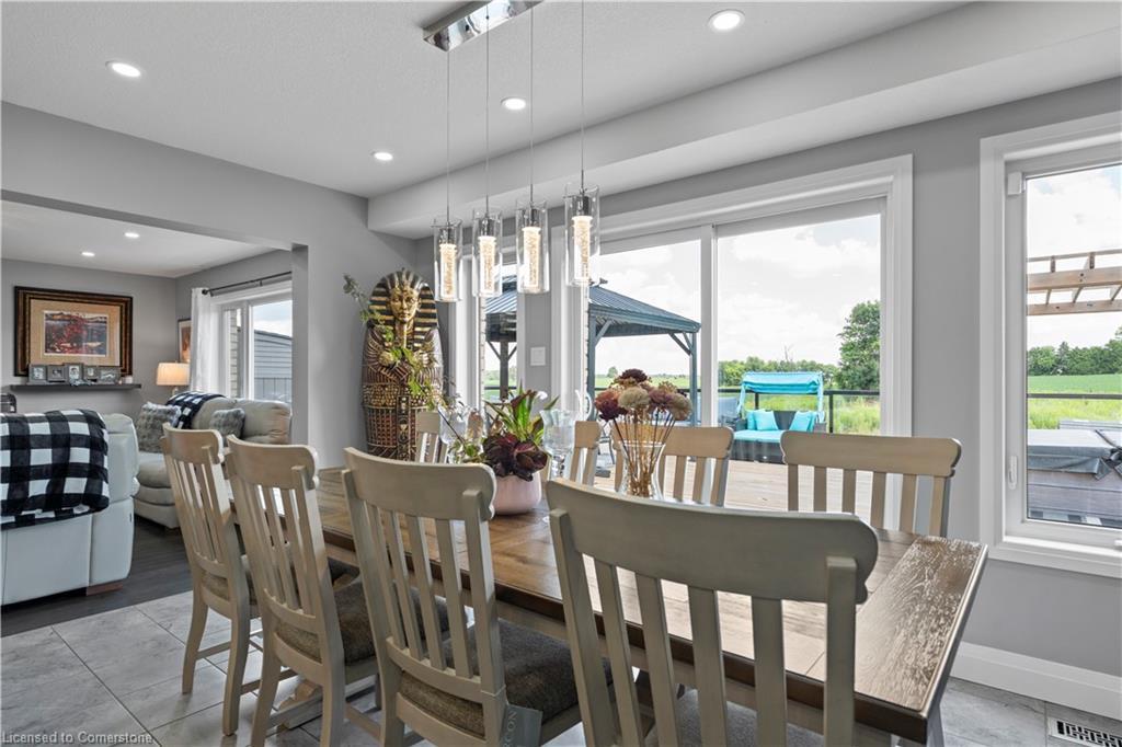 122 Bridge Crescent, Palmerston, ON - Indoor Photo Showing Dining Room