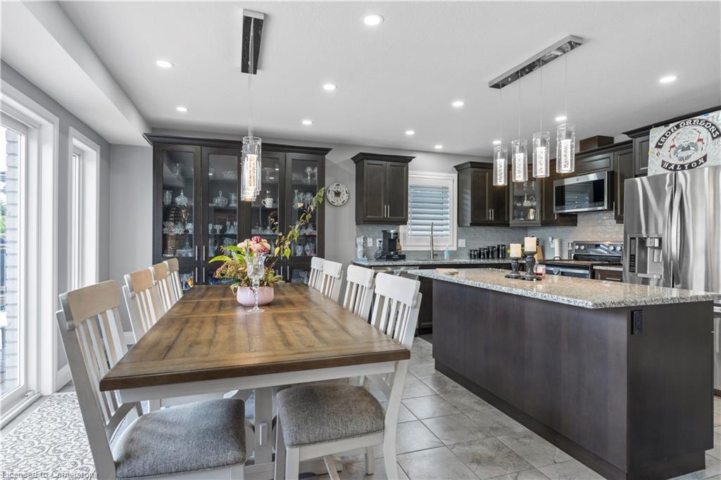 122 Bridge Crescent, Palmerston, ON - Indoor Photo Showing Other Room