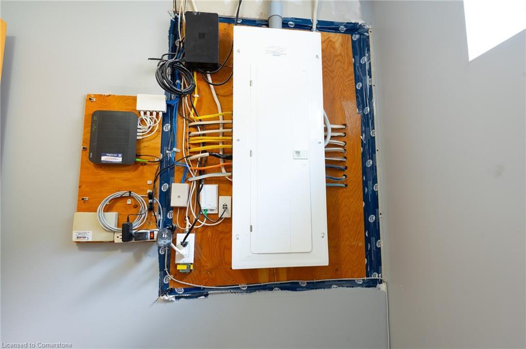 122 Bridge Crescent, Palmerston, ON - Indoor Photo Showing Other Room