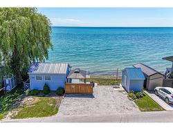 86 Lakeshore Road Selkirk, ON N0A 1P0