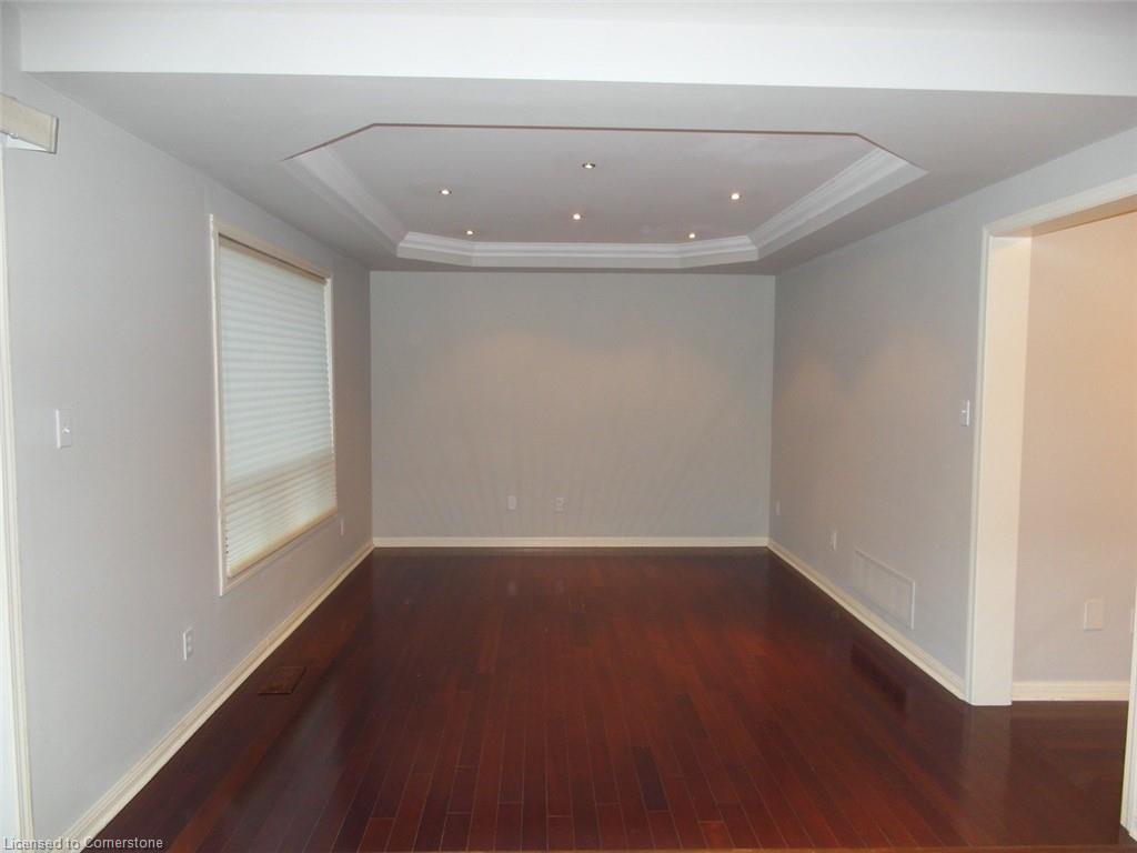 2289 Dunforest Crescent, Oakville, ON - Indoor Photo Showing Other Room