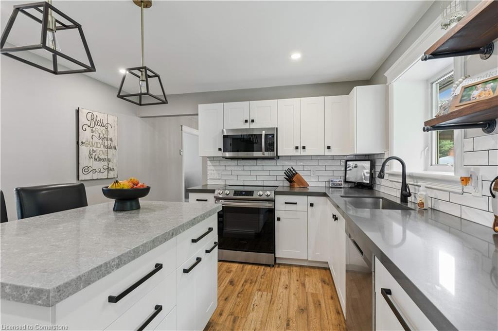 404996 Beaconsfield Road, Burgessville, ON - Indoor Photo Showing Kitchen With Upgraded Kitchen