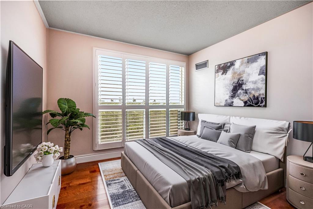 704-1800 The Collegeway, Mississauga, ON - Indoor Photo Showing Bedroom