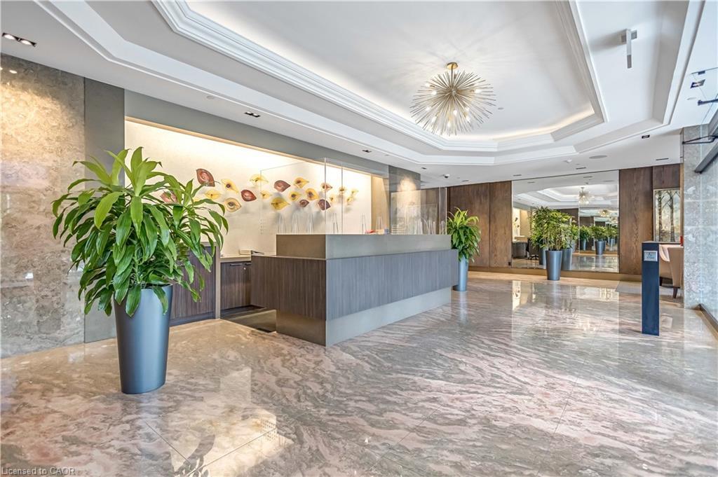 704-1800 The Collegeway, Mississauga, ON - Indoor Photo Showing Other Room