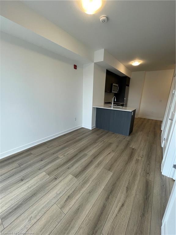 214-312 Erb Street W, Waterloo, ON - Indoor Photo Showing Other Room