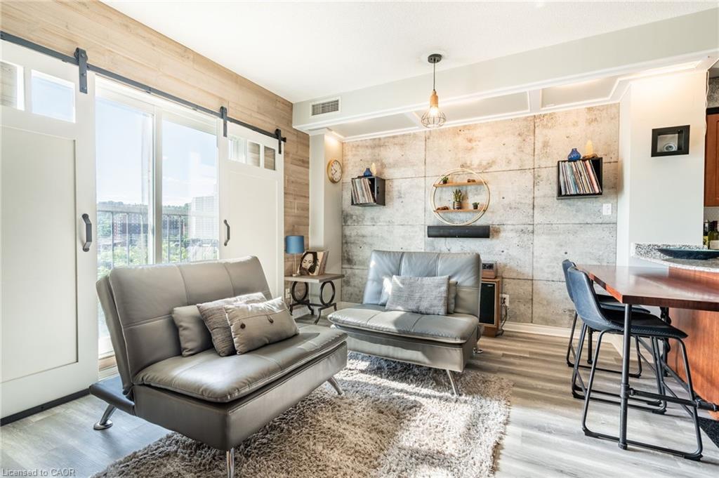 612-135 James Street S, Hamilton, ON - Indoor Photo Showing Other Room