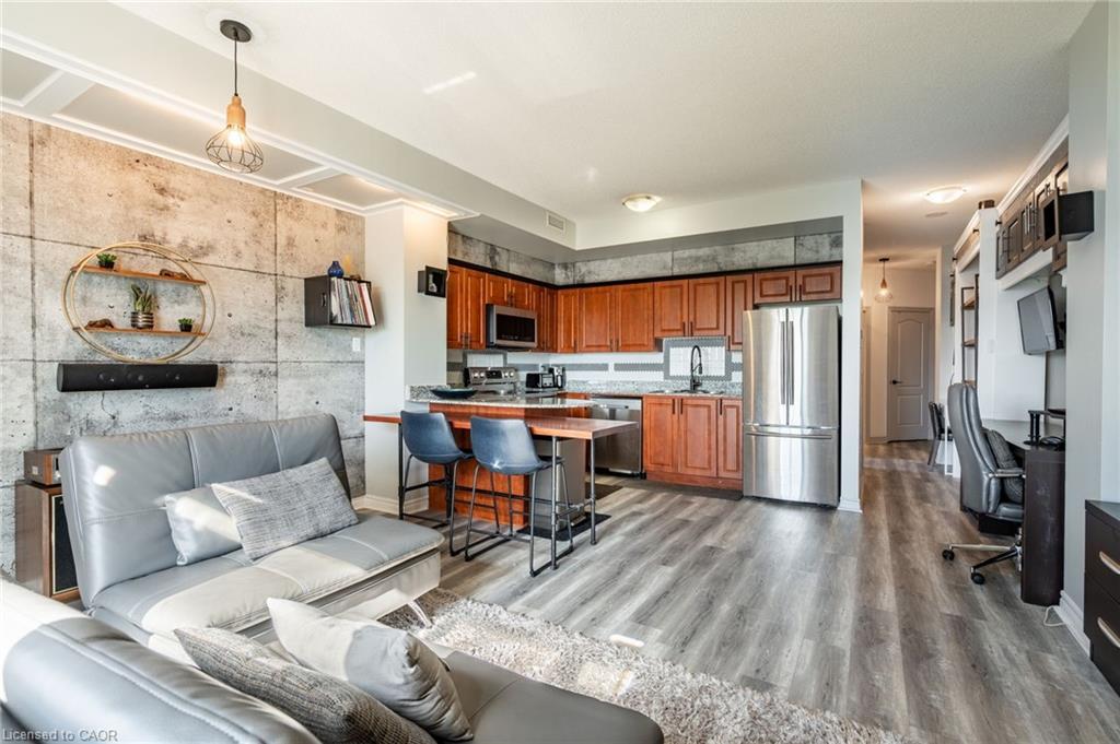 612-135 James Street S, Hamilton, ON - Indoor