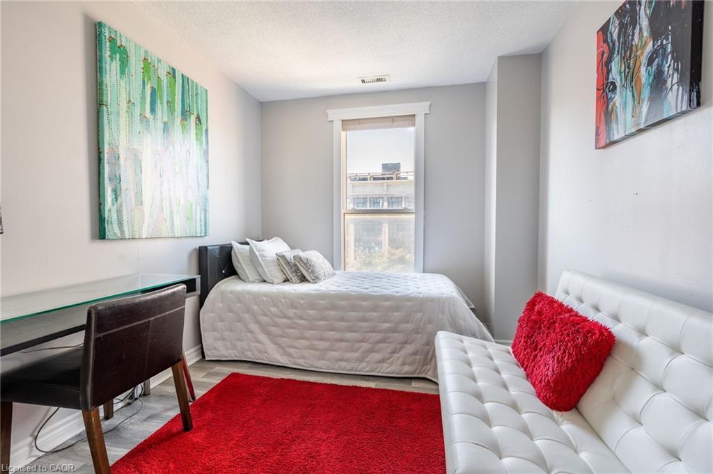 612-135 James Street S, Hamilton, ON - Indoor Photo Showing Bedroom