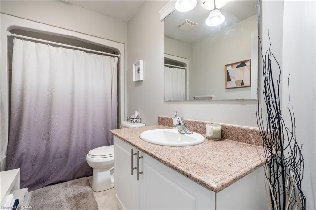 612-135 James Street S, Hamilton, ON - Indoor Photo Showing Bathroom