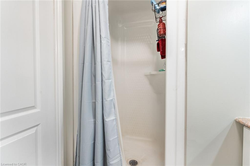 612-135 James Street S, Hamilton, ON - Indoor Photo Showing Bathroom