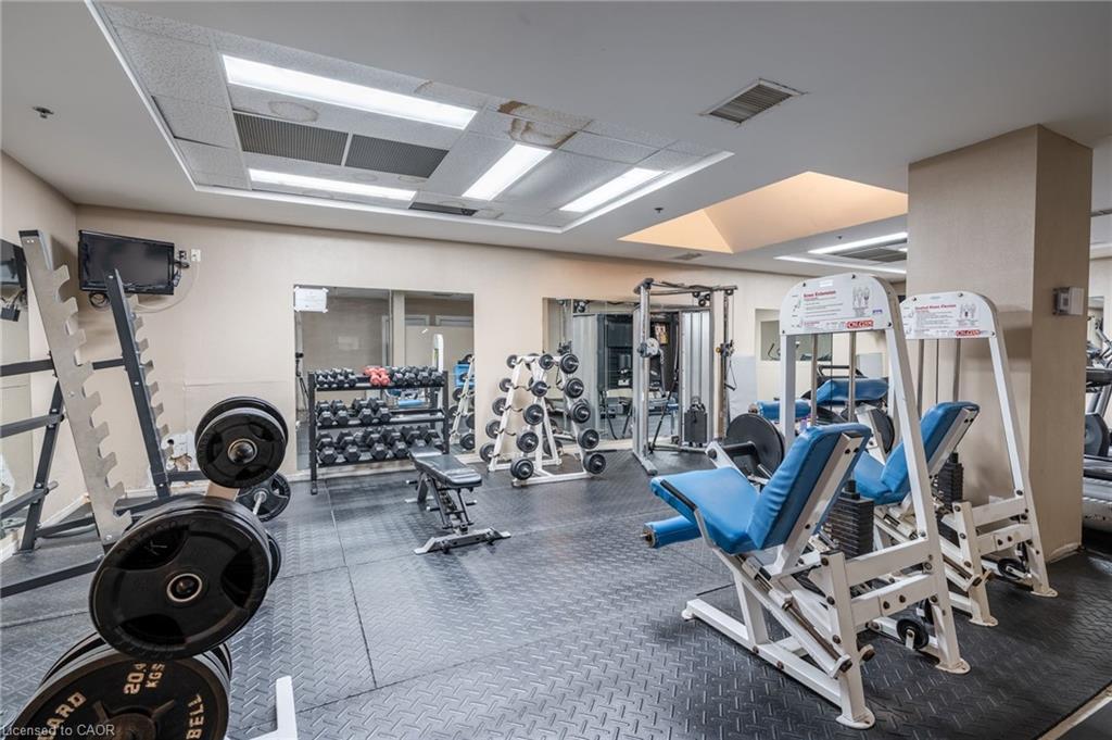 612-135 James Street S, Hamilton, ON - Indoor Photo Showing Gym Room