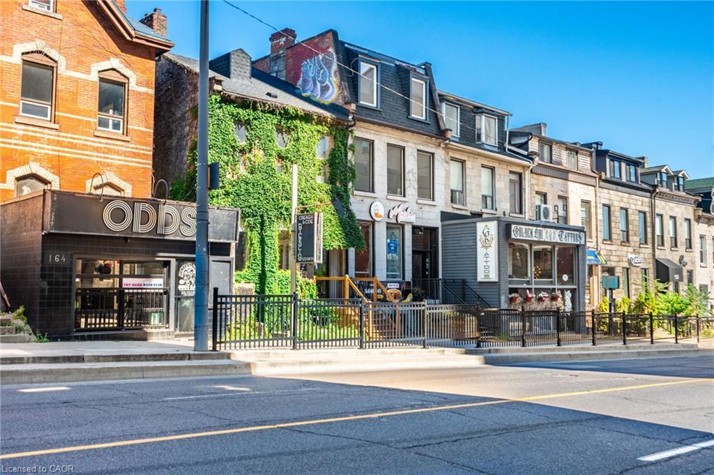 612-135 James Street S, Hamilton, ON - Outdoor With Facade