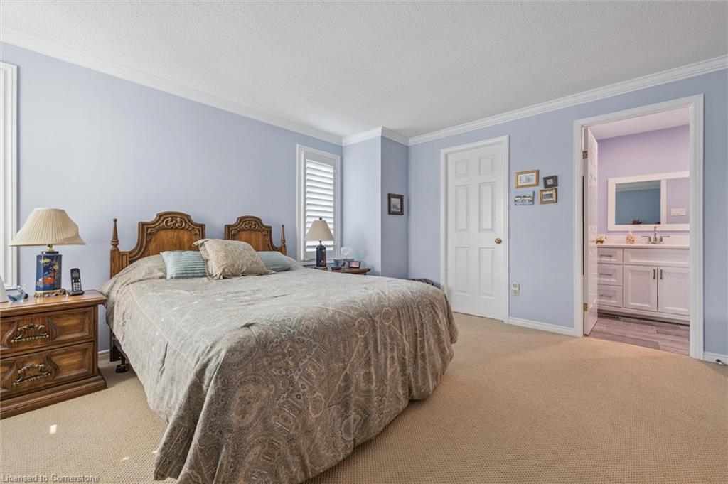 4-488 Beechwood Drive, Waterloo, ON - Indoor Photo Showing Bedroom