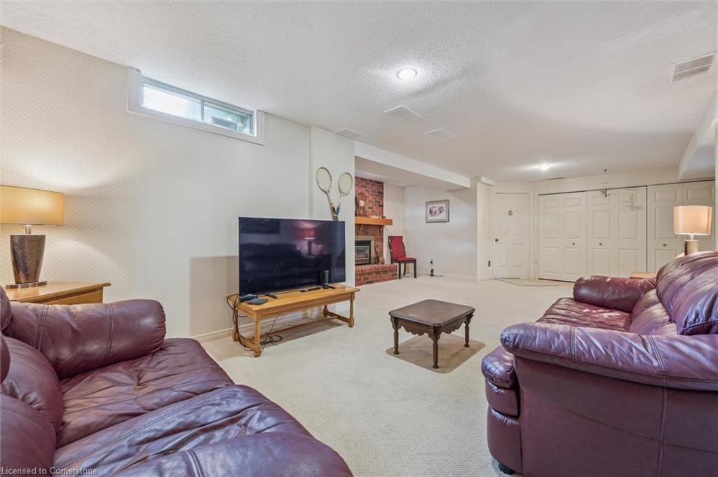 4-488 Beechwood Drive, Waterloo, ON - Indoor