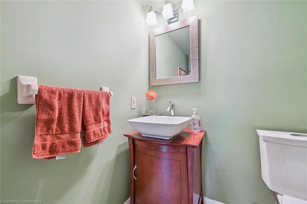 4-488 Beechwood Drive, Waterloo, ON - Indoor Photo Showing Bathroom