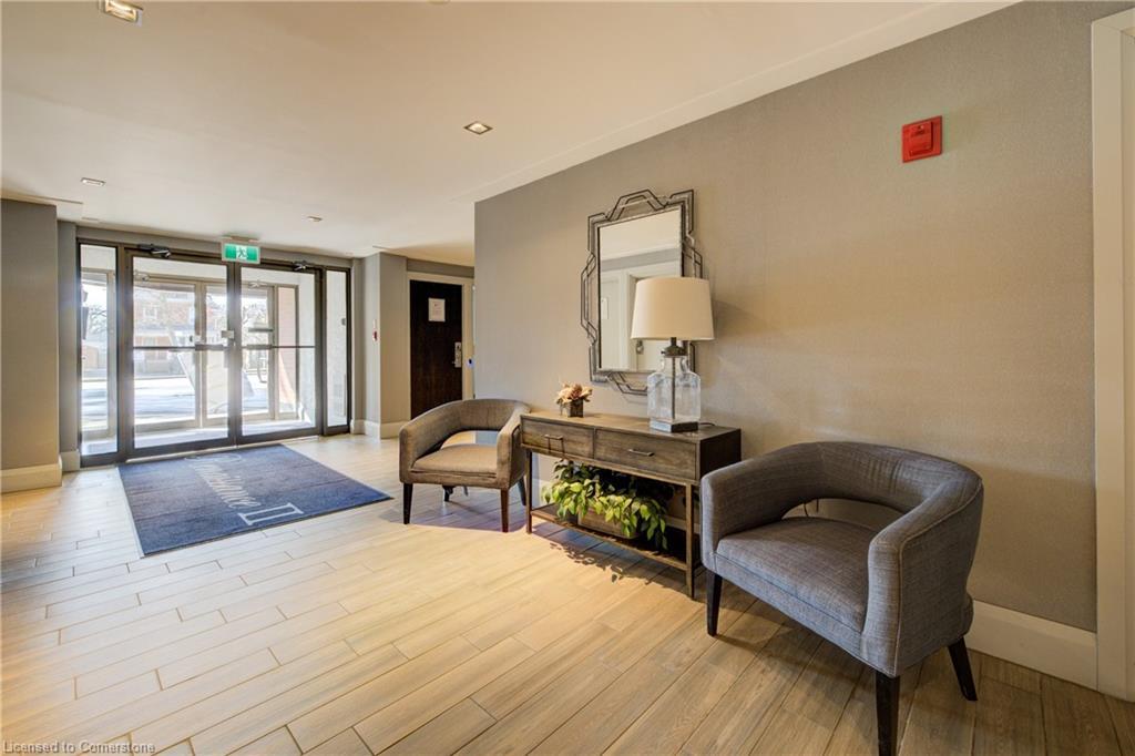 204-10 Ellen Street E, Kitchener, ON - Indoor