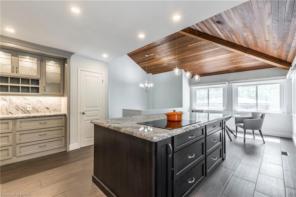 6353 Mcniven Road, Burlington, ON - Indoor Photo Showing Kitchen