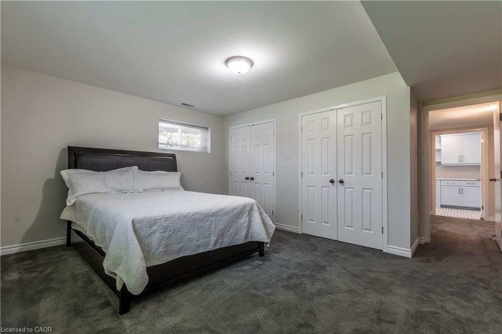 6353 Mcniven Road, Burlington, ON - Indoor Photo Showing Bedroom