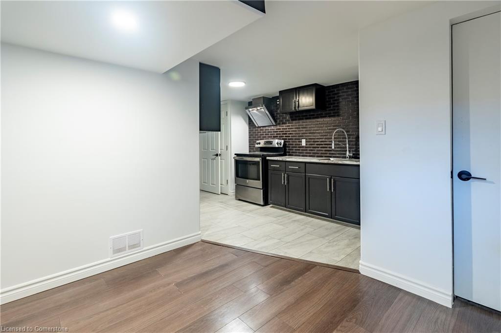 104 Boniface Avenue, Kitchener, ON - Indoor Photo Showing Other Room