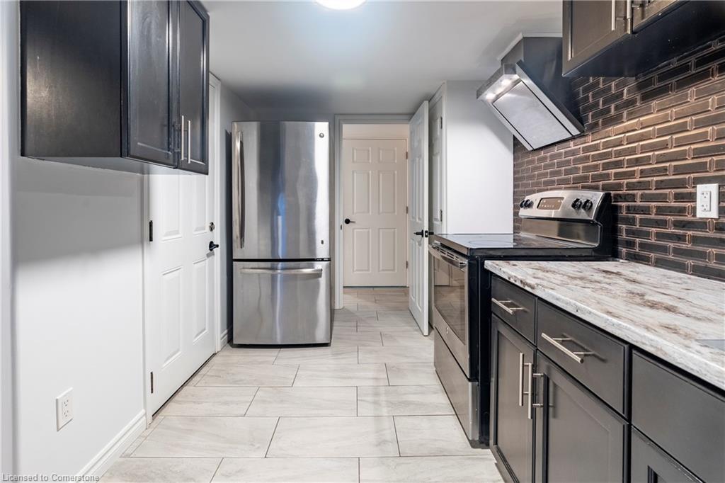 104 Boniface Avenue, Kitchener, ON - Indoor Photo Showing Kitchen