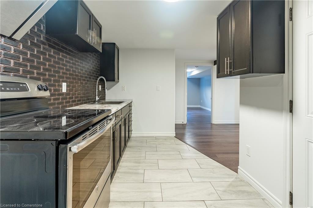 104 Boniface Avenue, Kitchener, ON - Indoor Photo Showing Kitchen