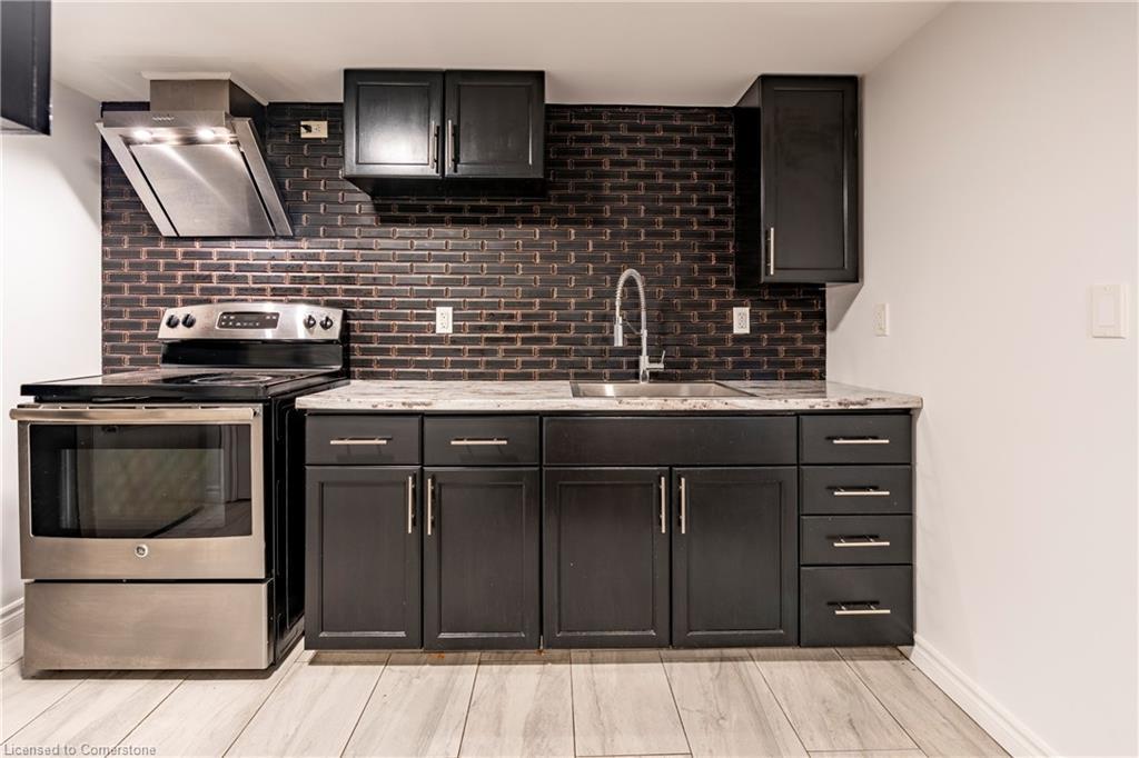 104 Boniface Avenue, Kitchener, ON - Indoor Photo Showing Kitchen