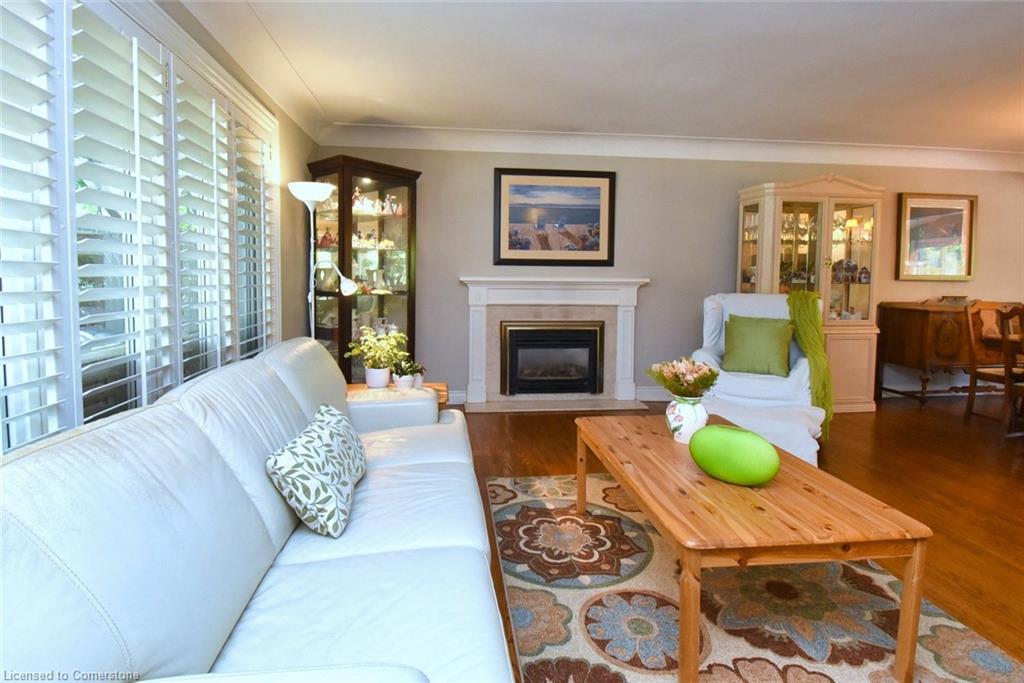 4131 Lorraine Crescent, Burlington, ON - Indoor Photo Showing Living Room With Fireplace