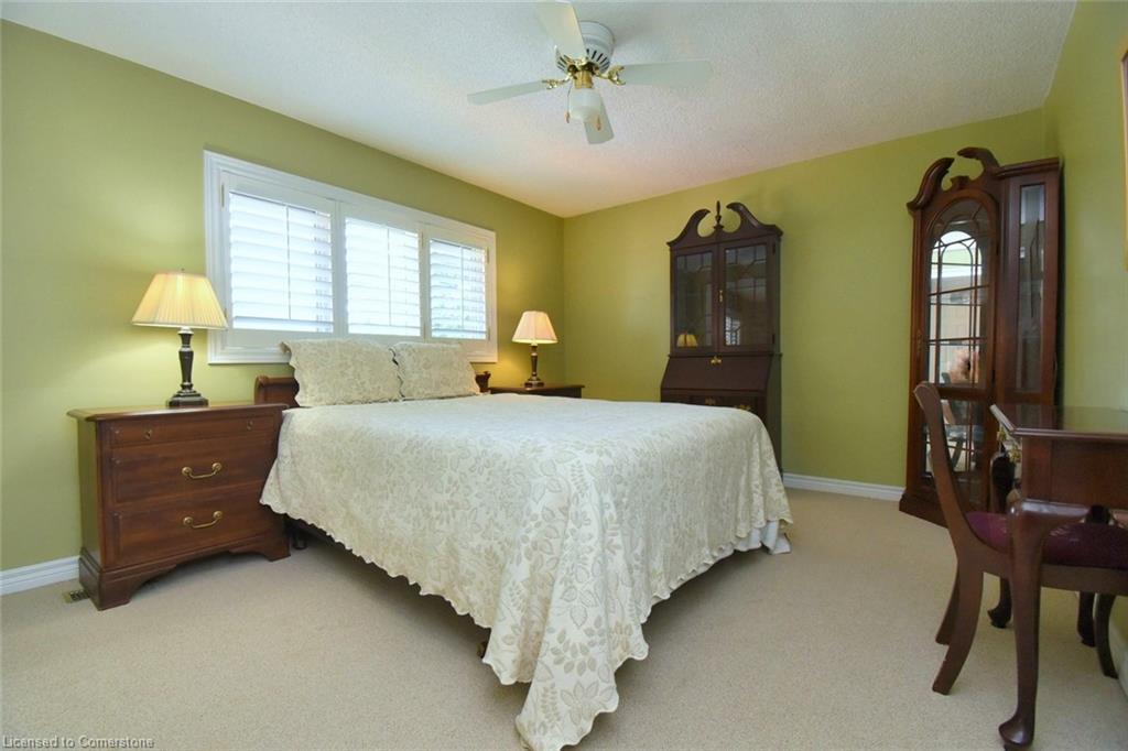 4131 Lorraine Crescent, Burlington, ON - Indoor Photo Showing Bedroom