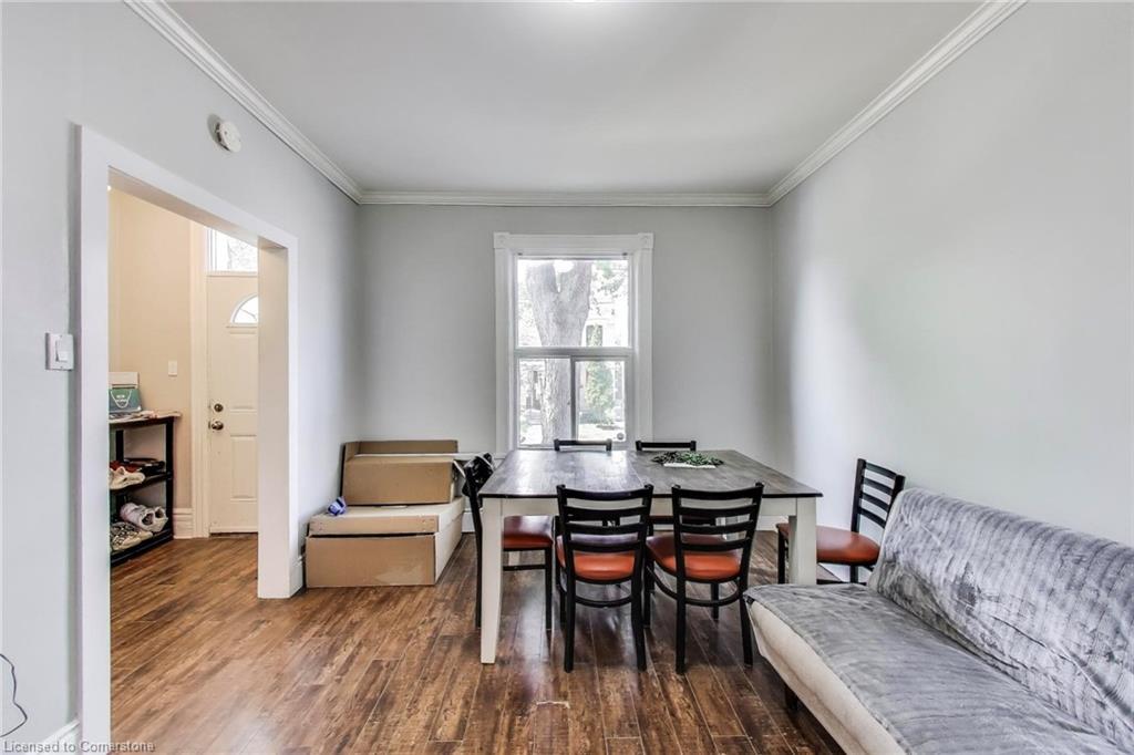 8 Madison Avenue, Hamilton, ON - Indoor