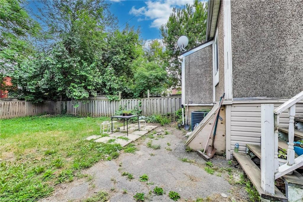 8 Madison Avenue, Hamilton, ON - Outdoor