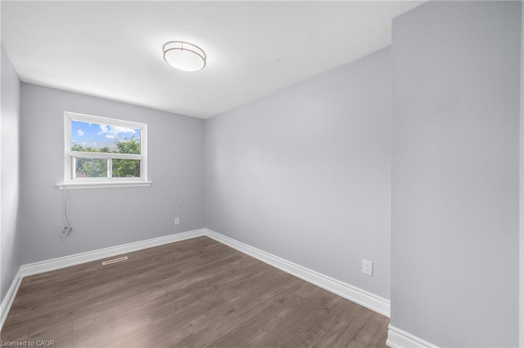 24 Fallingdale Crescent, Brampton, ON - Indoor Photo Showing Other Room