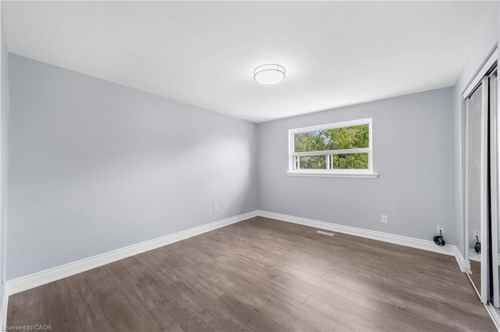 24 Fallingdale Crescent, Brampton, ON - Indoor Photo Showing Other Room