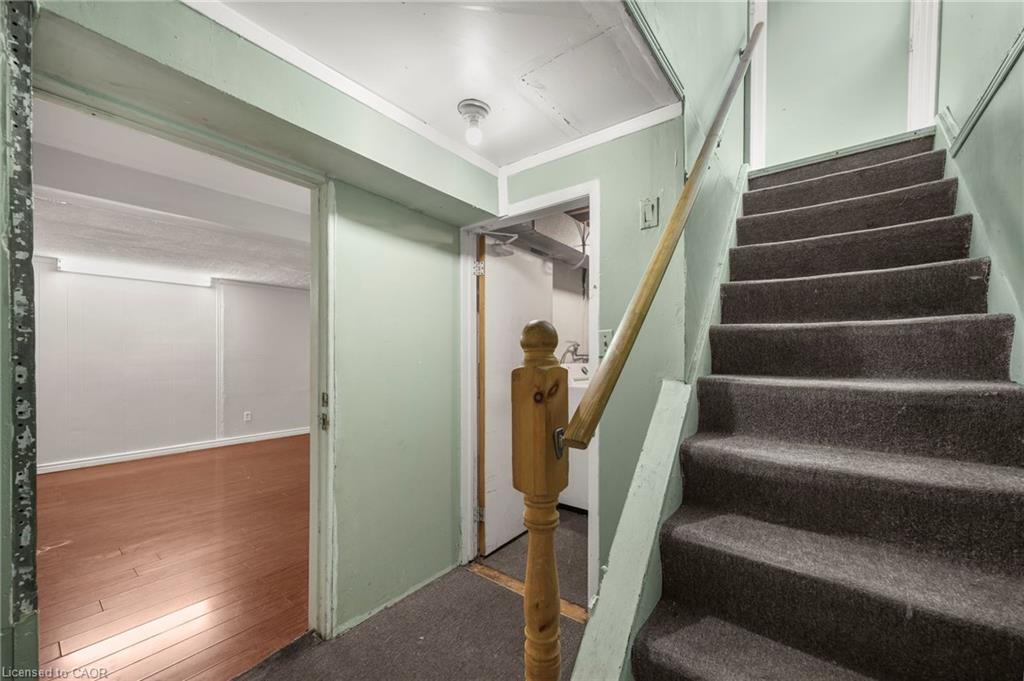 24 Fallingdale Crescent, Brampton, ON - Indoor Photo Showing Other Room